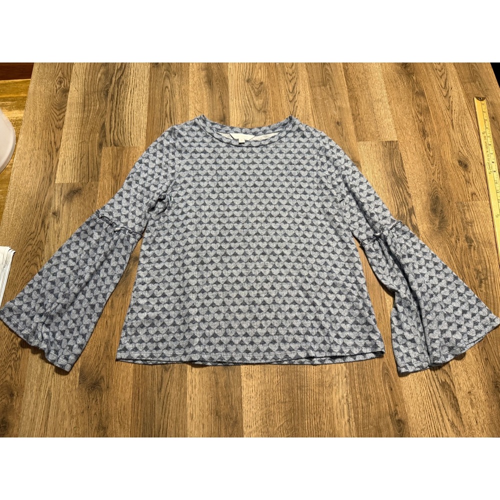 LC Lauren Conrad Top Womens Size S Blue Heart Print Bell Sleeve Knit Blouse